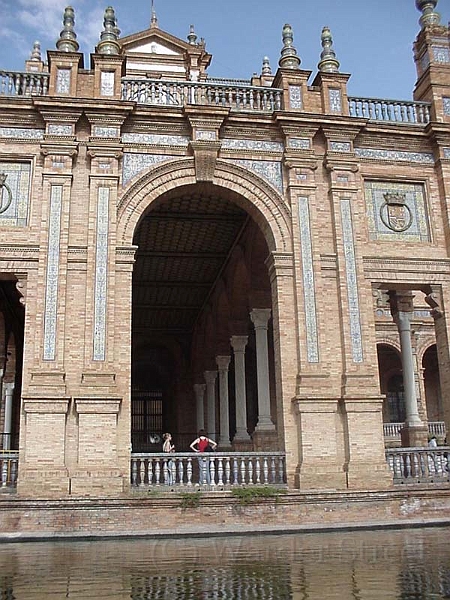 Plaza De Espana In Sevilla 10.jpg